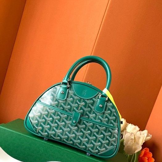 Goyard Handbag with Long belt ( Green )