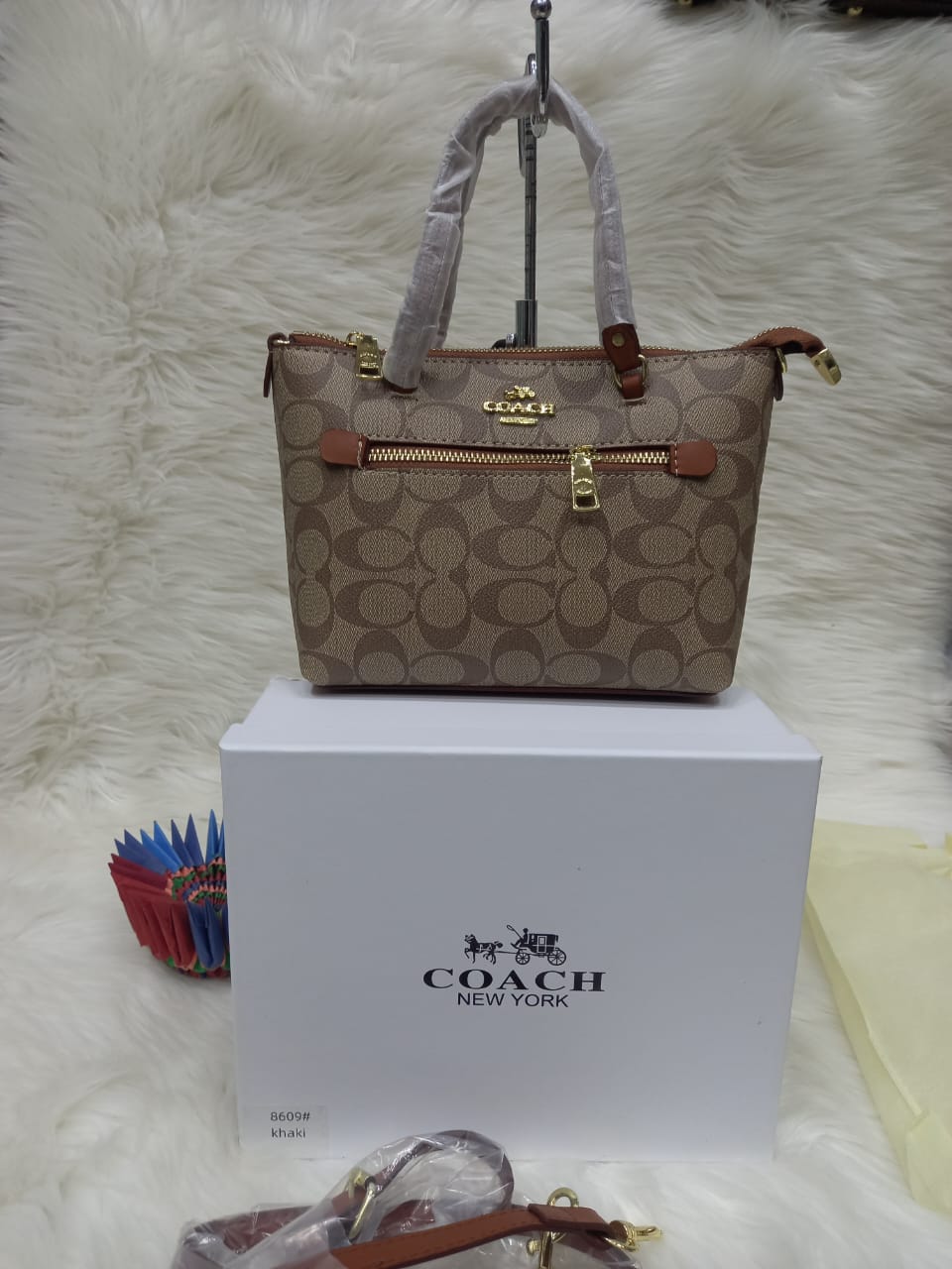 Coach Quin Shoulder Bag